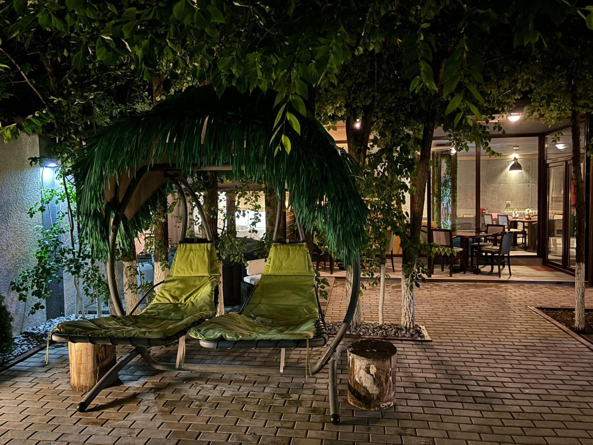 Hugo'S House Villa Костинещи Екстериор снимка