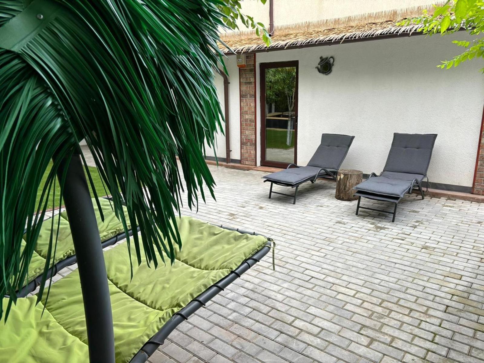 Hugo'S House Villa Костинещи Екстериор снимка