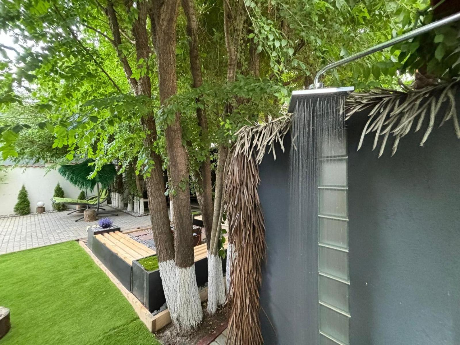 Hugo'S House Villa Костинещи Екстериор снимка
