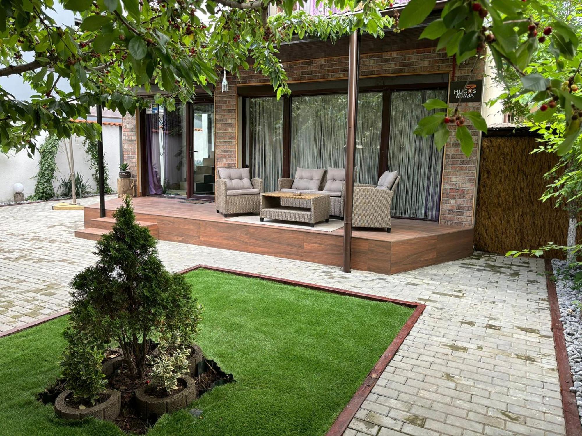 Hugo'S House Villa Костинещи Екстериор снимка